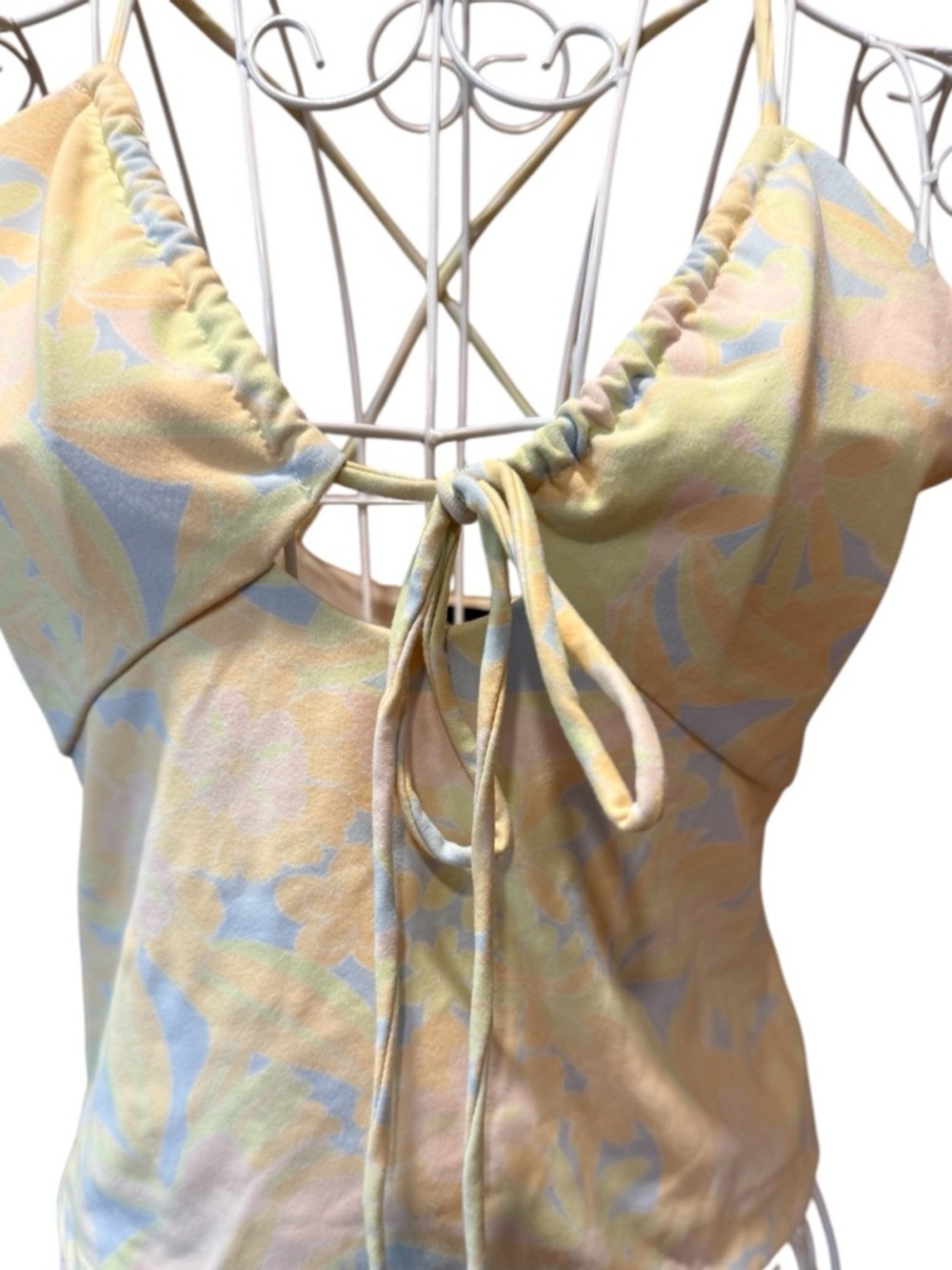 Nicole Miller Pastel Floral Halter Crop Top Deep V Tie Front Size M - Picture 8 of 10